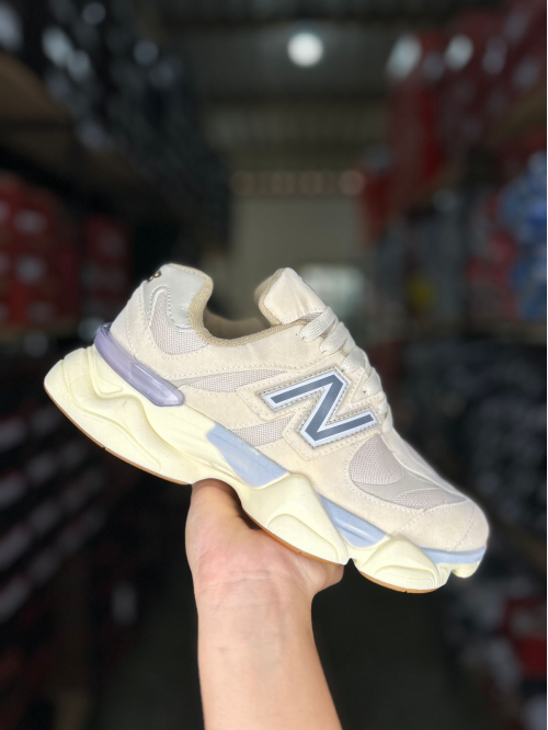 Tênis 9060 Premium Unissex New Balance Creme/prata - Tênis New Balance