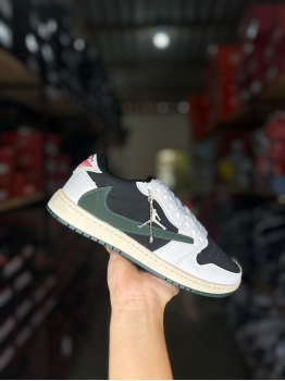 Tênis Botinha Air Jordan Low Travis Scott Preto/Verde/Branco - Tênis Nike