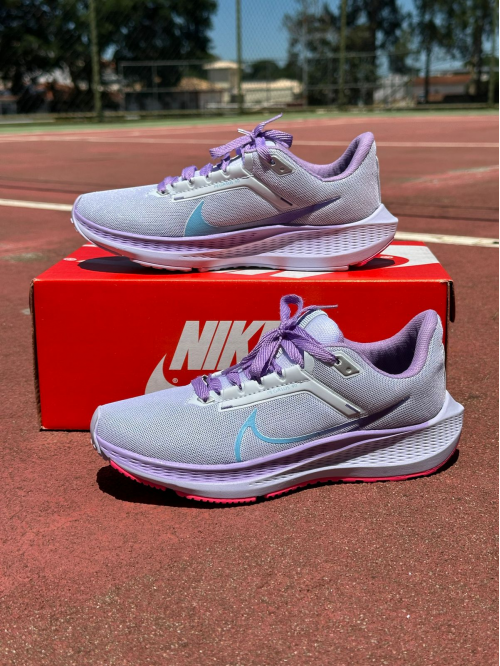 Tenis Vomero 17 Feminino Gelo/Lilas - Tênis Nike