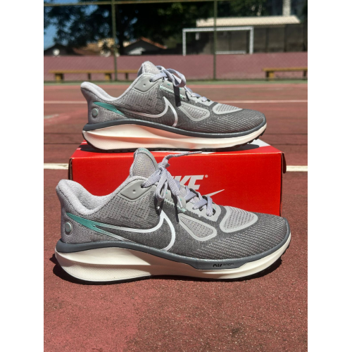 Tenis Vomero 17 Masculino Cinza Tenis Vomero 17 Masculino Cinza