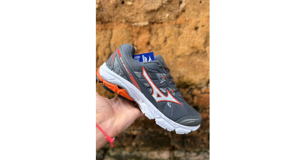 Tênis Wave Nirvana 9 Masculino Mizuno Grafite/Laranja - Tênis