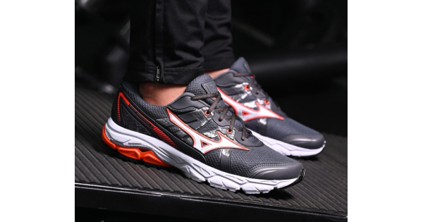 Tênis Wave Nirvana 9 Masculino Mizuno Grafite/Laranja - Tênis