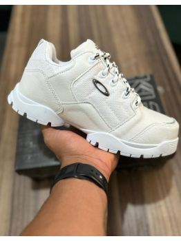 Tênis Botinha Halftrack Low Premium  Masculino Oakley Branco