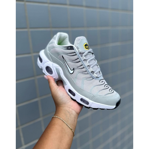 Tênis Air Max Plus TN Masculino Nike Cinza Tênis Air Max Plus TN Masculino Nike Cinza