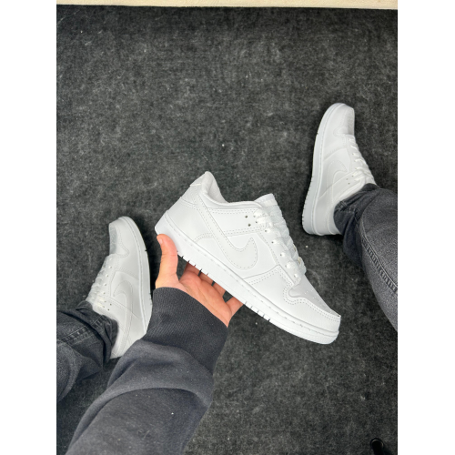 Tênis Dunk Low SB Unissex Nike Branco Tênis Dunk Low SB Unissex Nike Branco