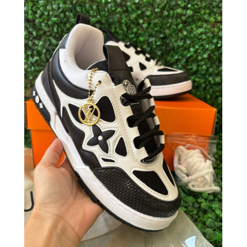 Tênis  Louis Vuitton Preto/branco