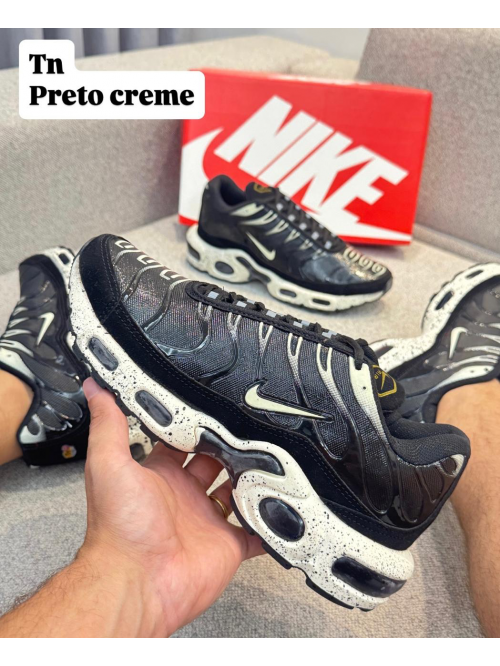 Tênis Air Max Plus TN Masculino Nike Preto pichado - Tênis Nike