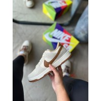 Tênis Dunk Nike Feminino Curvim Marrom Tênis Dunk Nike Feminino Curvim Marrom - Tênis Nike