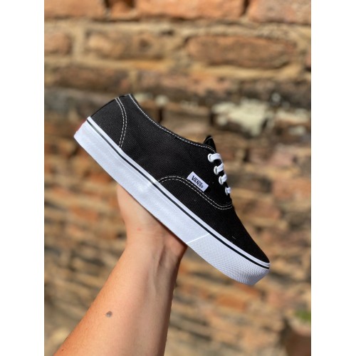 Tênis Authentic Unissex Vans Preto/Branco Tênis Authentic Unissex Vans Preto/Branco